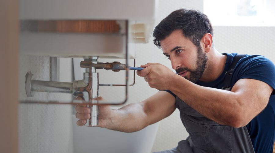 Sink pipe leak repair in Centerpoint, IN